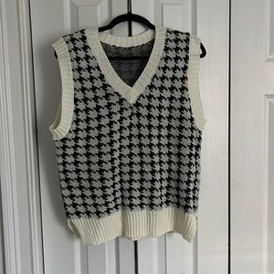 SWEATER VEST